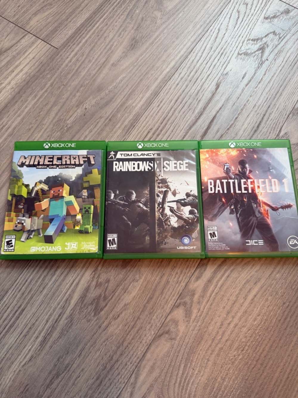 Xbox One Game Bundle Minecraft Rainbow Six Siege and Battlefield 1 Tested